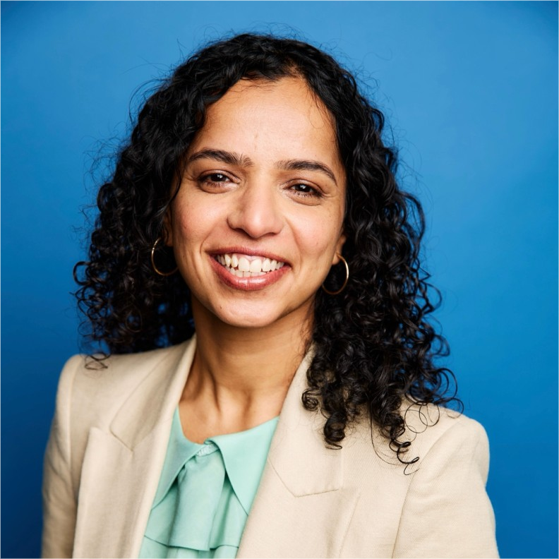 Anu Bharadwaj官方人物肖像