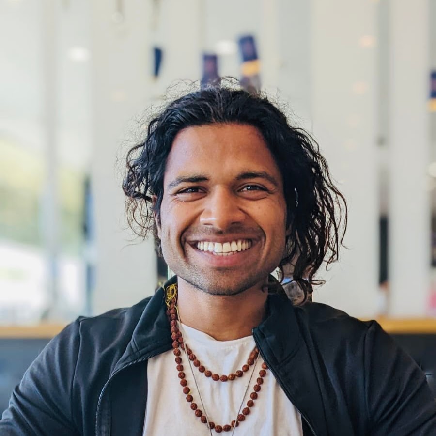 Atal Agarwal 的真人照片