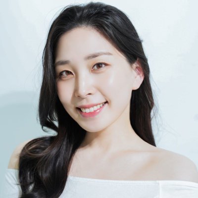 Erica Kang 本人肖像