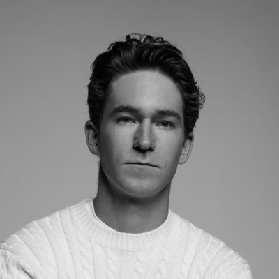 Jordi Hays 本人肖像